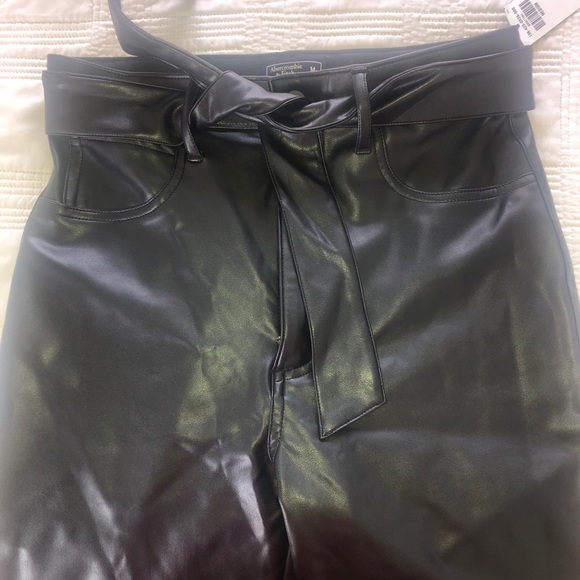 Abercrombie & Fitch vegan leather pants - Picture 2 of 5